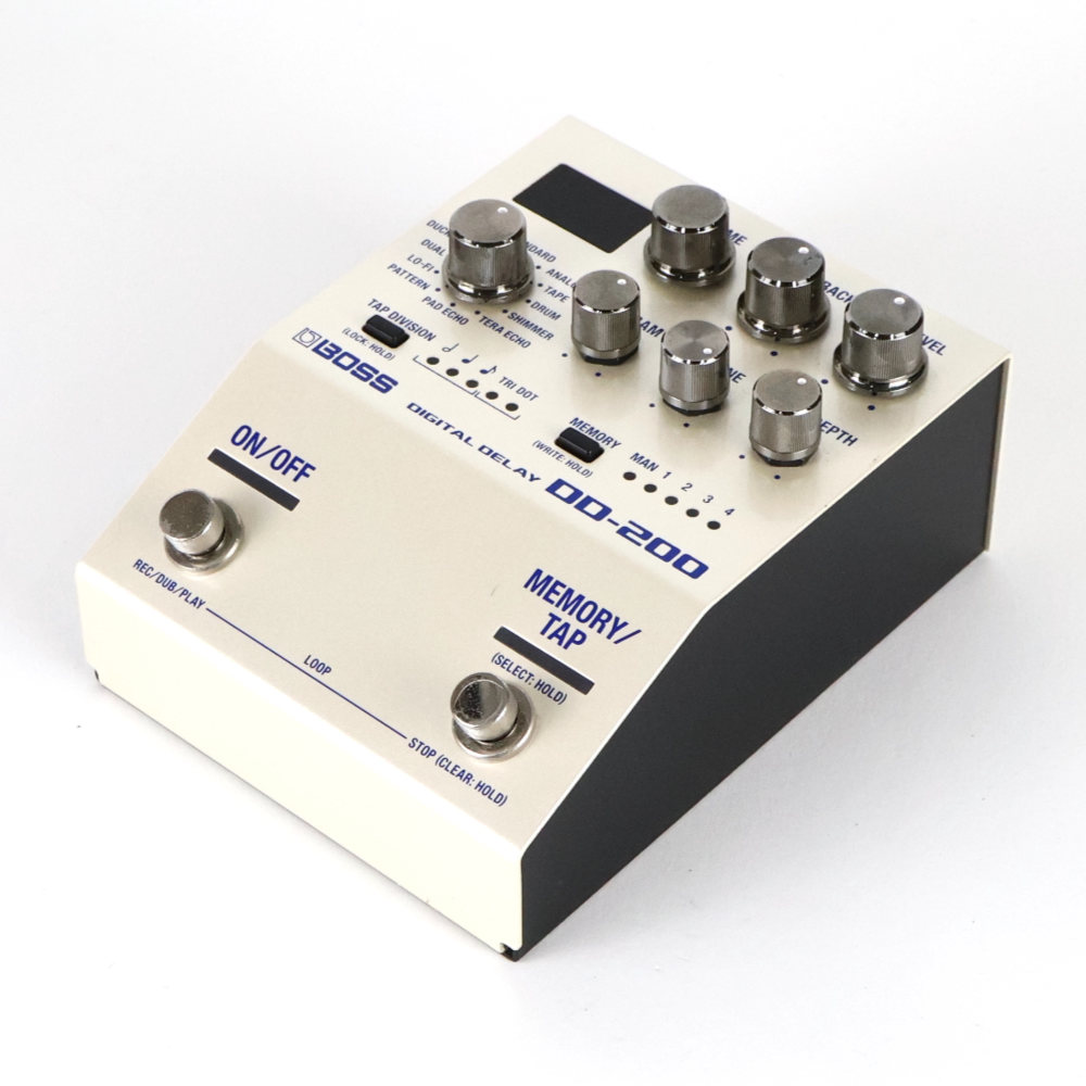 【中古】 デジタルディレイ エフェクター BOSS DD-200 DIGITAL DELAY デジタルディレイ ギターエフェクター 斜めアングル画像