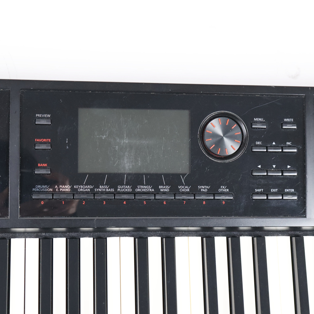 【中古】 ROLAND FA-08 Music Workstation シンセサイザー 88鍵 傷