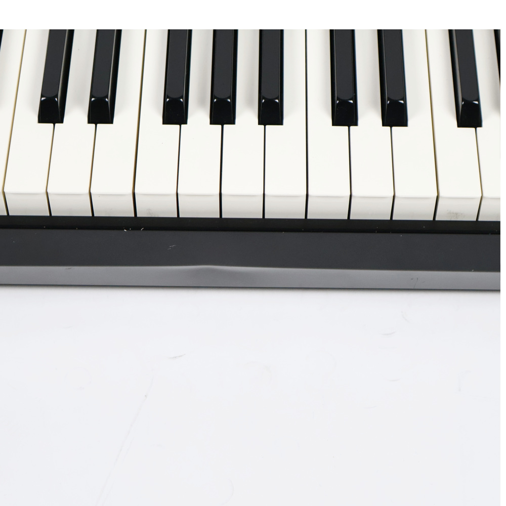 【中古】 ROLAND FA-08 Music Workstation シンセサイザー 88鍵 凹み
