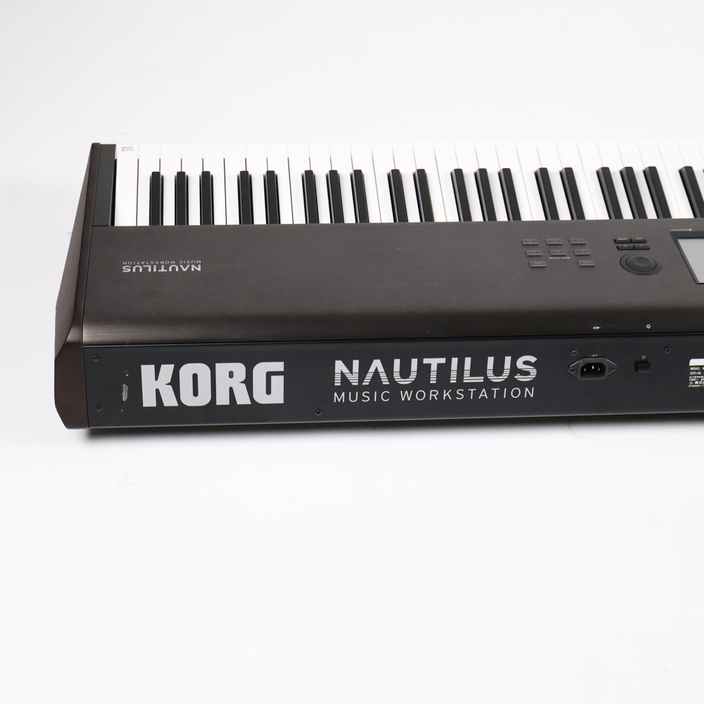【中古】 KORG NAUTILUS-88 88鍵盤 デジタルシンセサイザー 傷