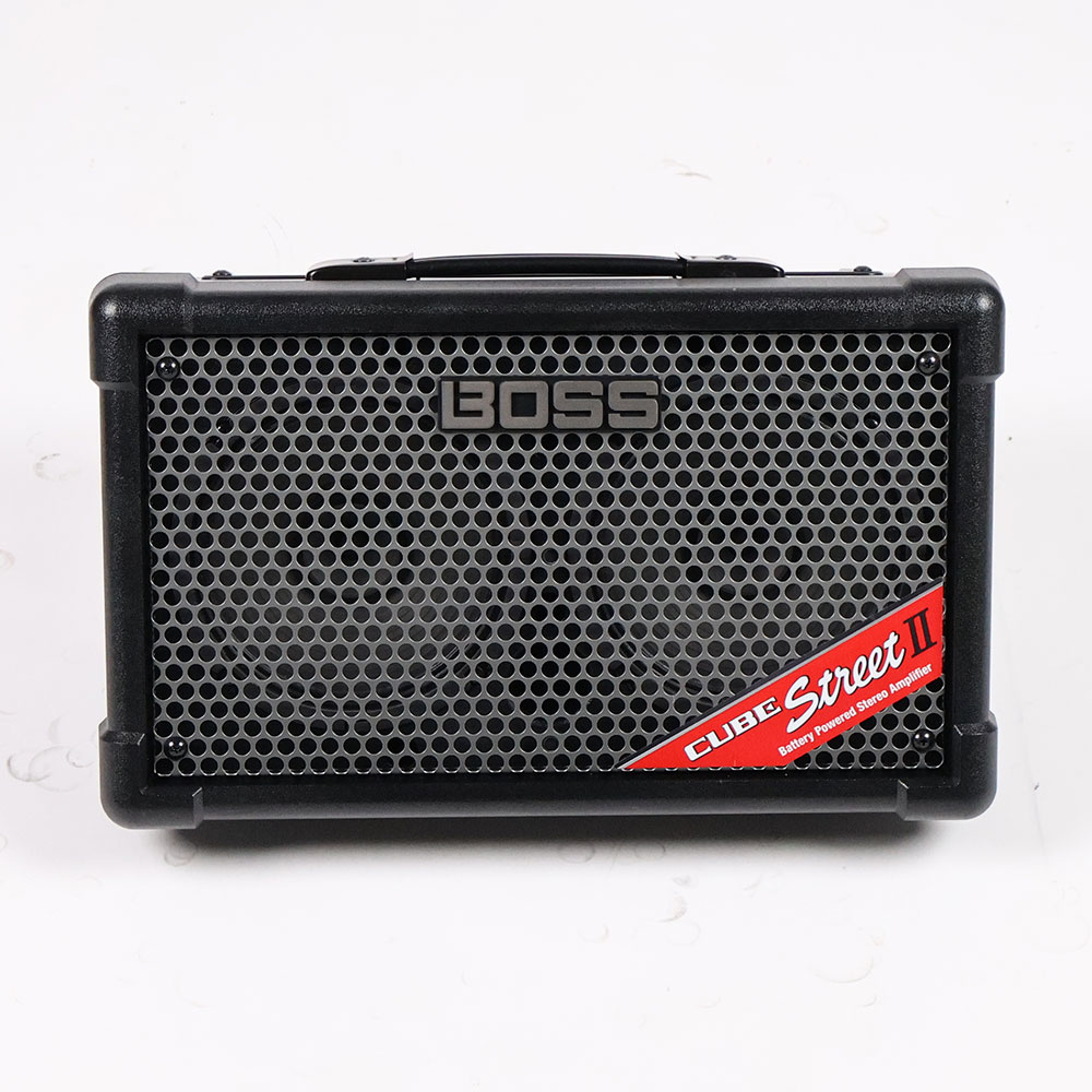 【中古】 ギターアンプ BOSS CUBE STREET II Black 乾電池駆動パフォーマンス用ステレオアンプ 小型ギターアンプ コンボ キューブストリート2 正面