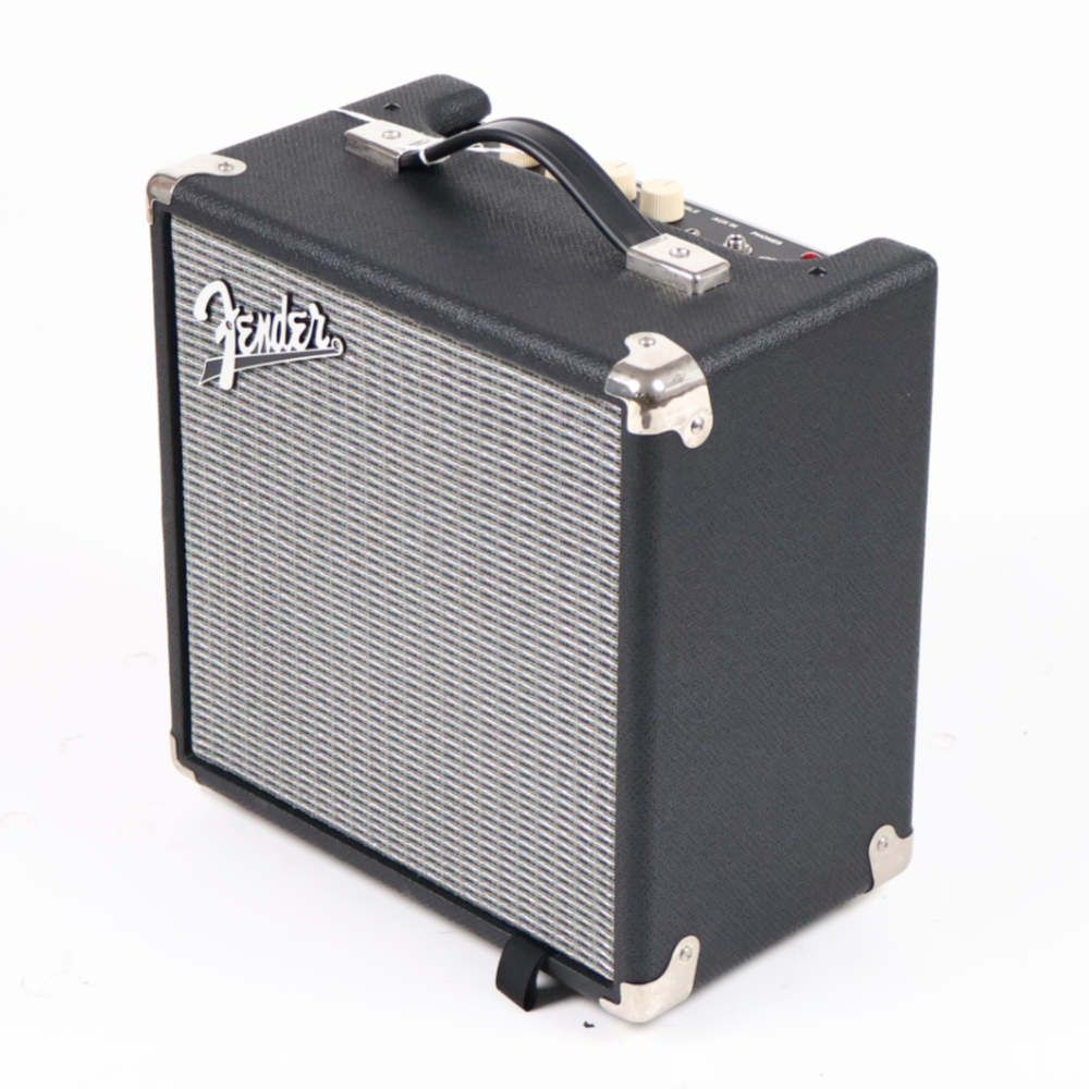 【中古】 Fender Rumble 15 Combo ベースアンプ 小型ベースアンプ 斜めアングル画像