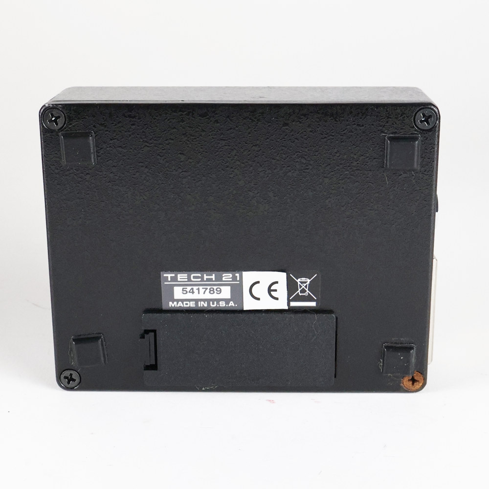 【中古】サンズアンプ ベースドライバーDI TECH21 SansAmp BASS DRIVER DI-LB 多弦低音対応 ベース用DI プリアンプ 裏面