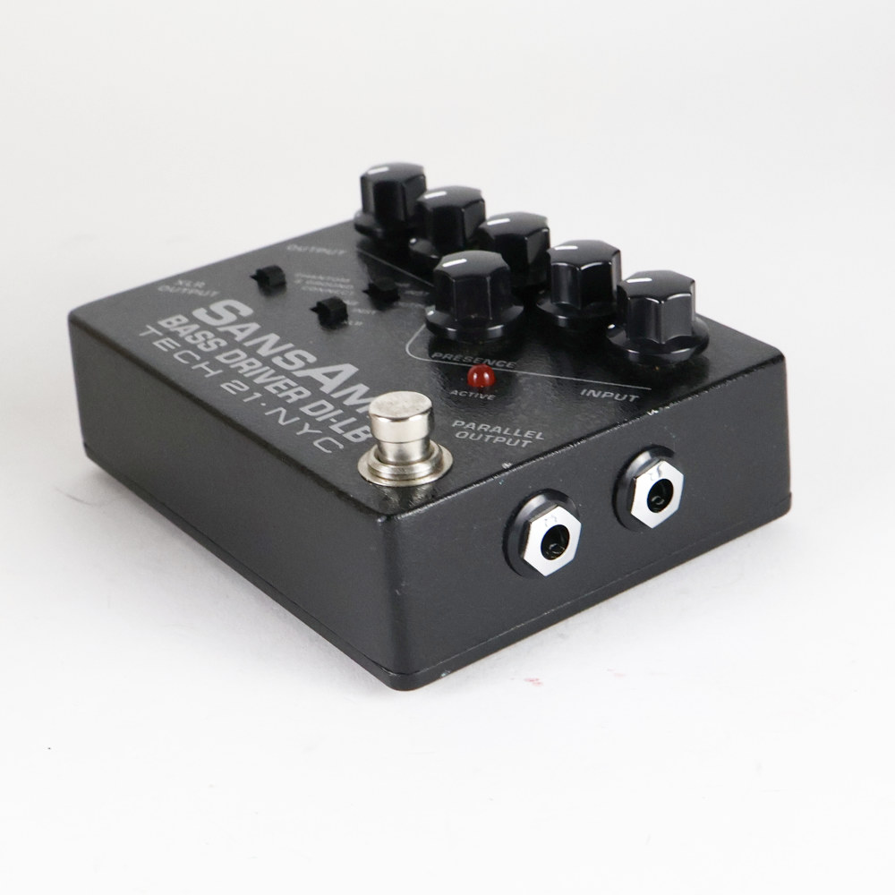 【中古】サンズアンプ ベースドライバーDI TECH21 SansAmp BASS DRIVER DI-LB 多弦低音対応 ベース用DI プリアンプ 側面