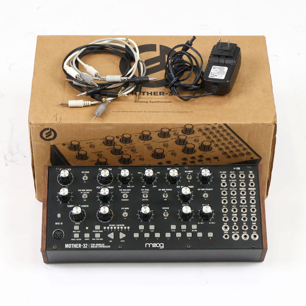 【中古】 MOOG Mother-32 セミモジュラーシンセサイザー