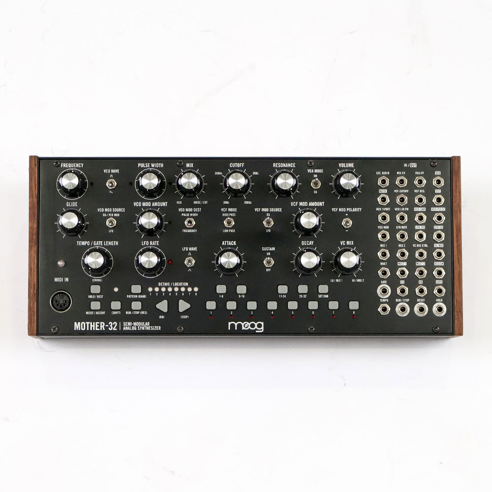 【中古】 MOOG Mother-32 セミモジュラーシンセサイザー 正面