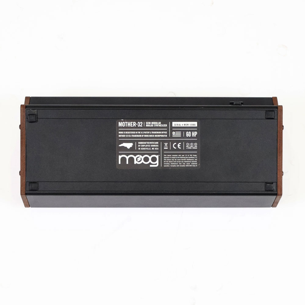 【中古】 MOOG Mother-32 セミモジュラーシンセサイザー 裏面