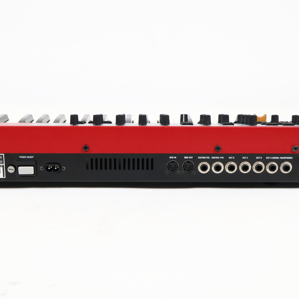 【中古】 シンセサイザー CLAVIA クラビア Nord Lead 2X インサート