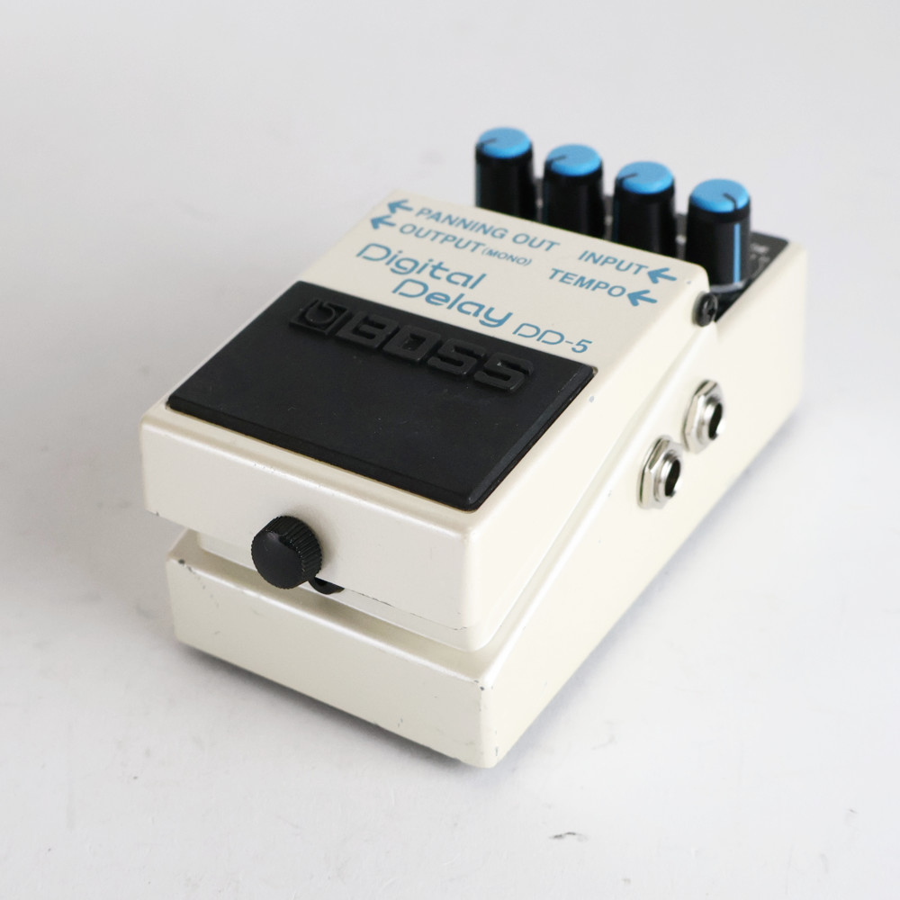 【中古】 デジタルディレイ エフェクター BOSS DD-5 Digtal Delay ギターエフェクター ディレイ 側面