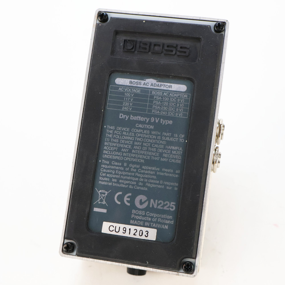 【中古】ダイナミックワウ エフェクター BOSS AW-3 Dynamic Wah ボス オートワウ ギターエフェクター ベースエフェクター 本体画像 裏