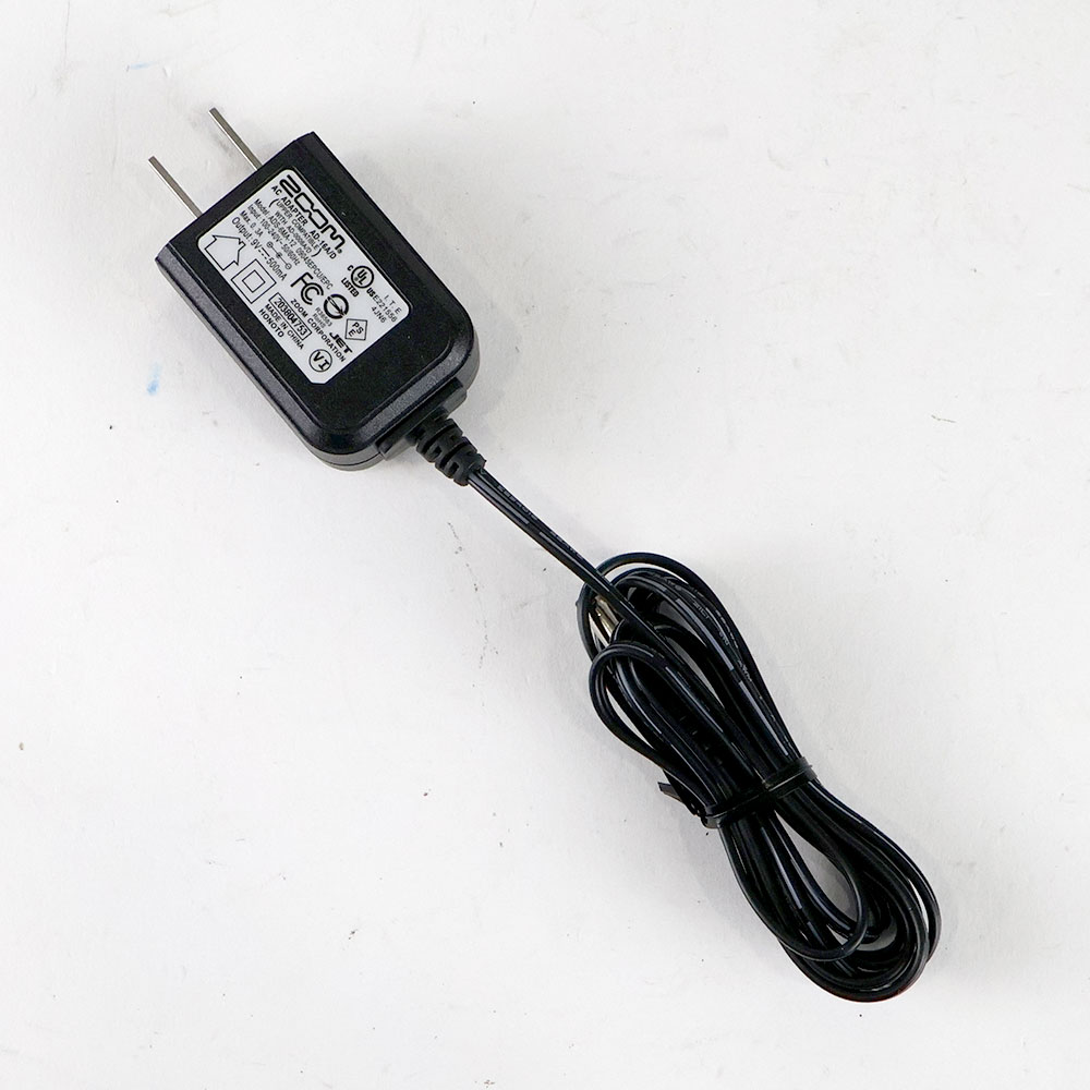 【中古】 ズーム ZOOM G1 FOUR ギターマルチエフェクター 付属品