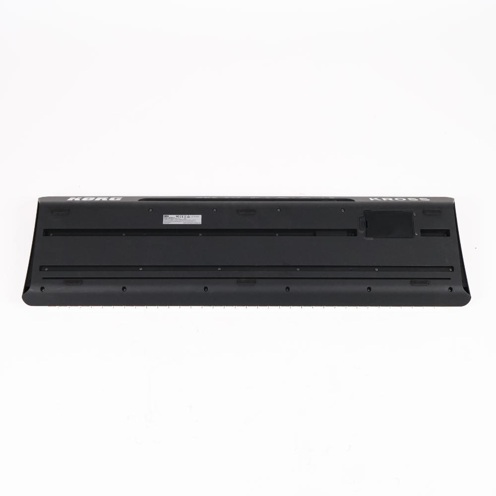 【中古】 KORG KROSS2-61-MB マットブラック シンセサイザー 裏面