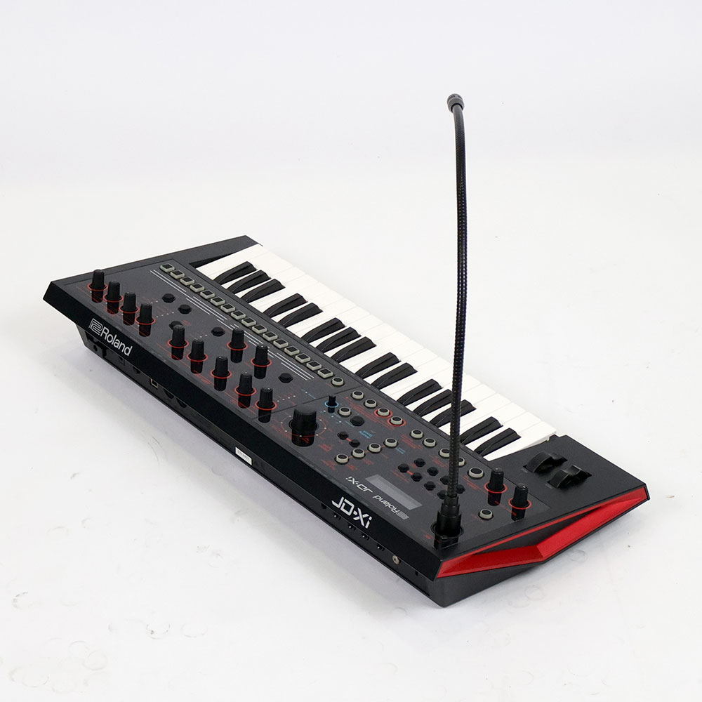 【中古】 シンセサイザー ROLAND ローランド JD-Xi Analog/Digital Crossover Synthesizer 全体