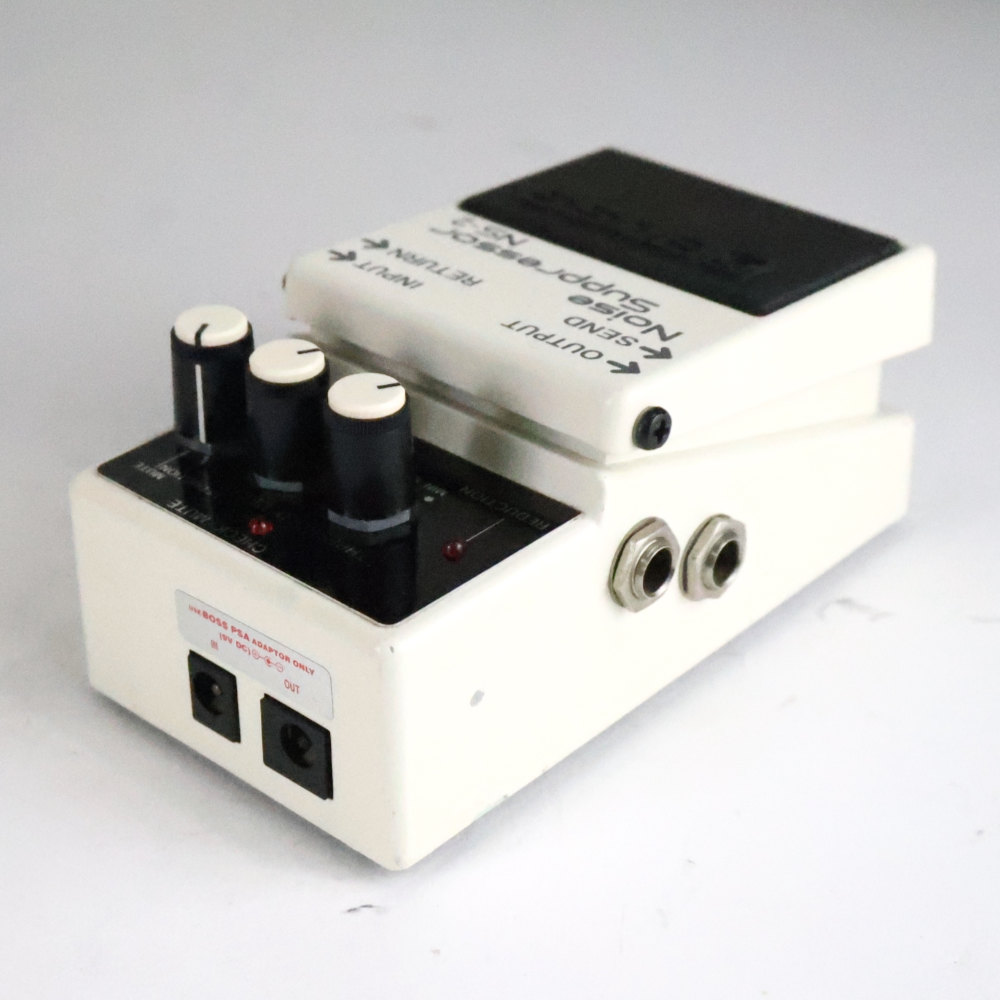 【中古】 ノイズサプレッサー エフェクター BOSS NS-2 Noise Suppressor ギターエフェクター リア斜めアングル画像