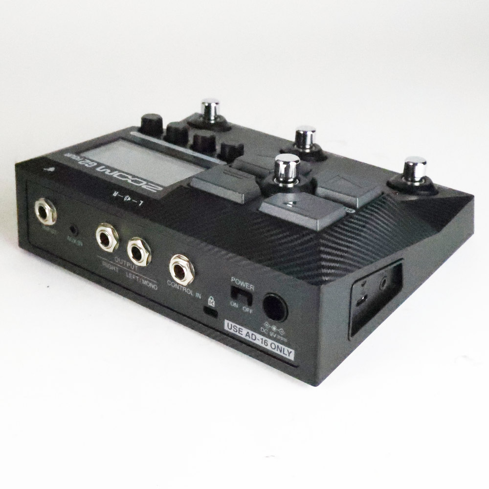 【中古】 ZOOM G2 FOUR ギターマルチエフェクター アンプエミュレーター 本体画像 斜め 
