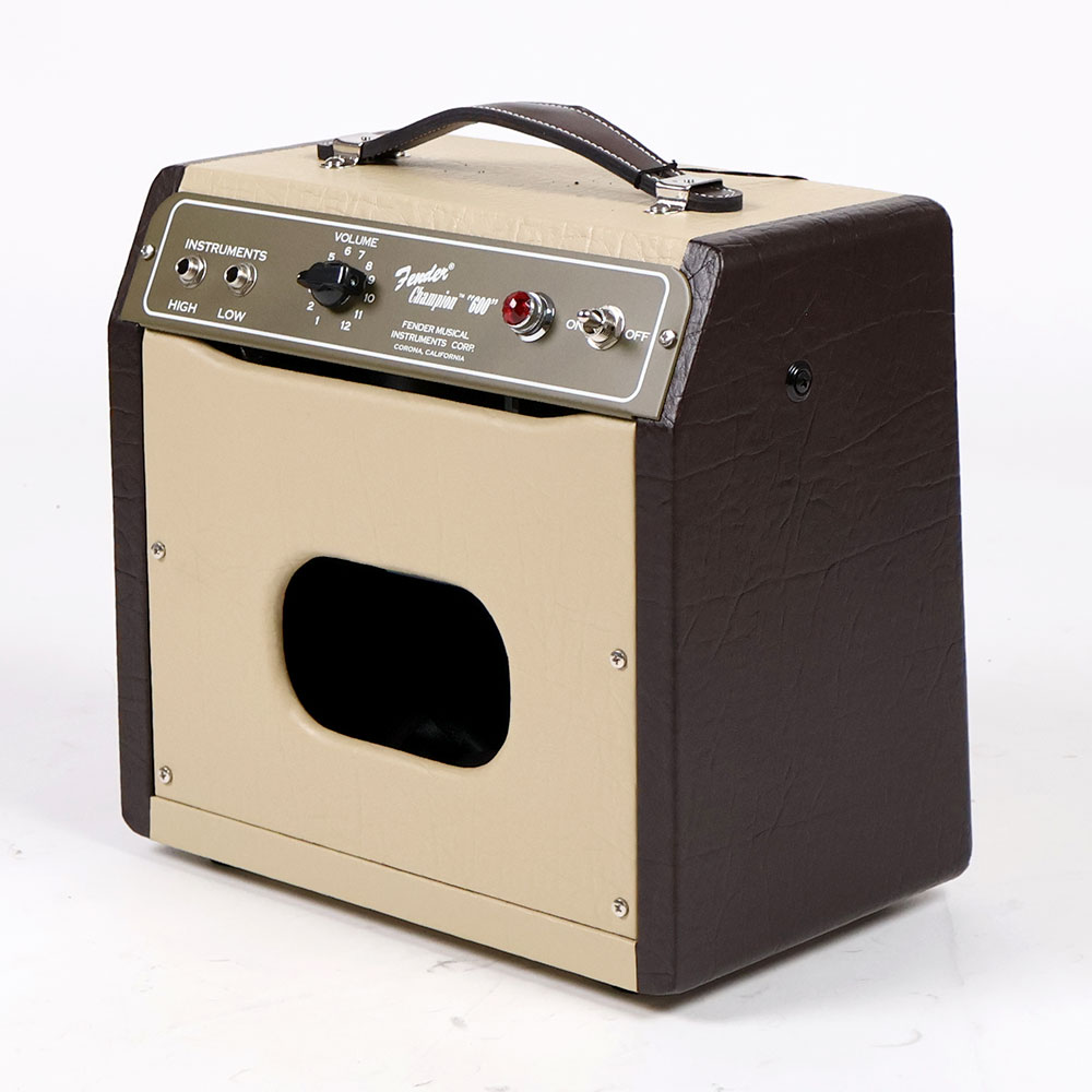【中古】 ギターアンプ Fender フェンダー Champion 600 全体