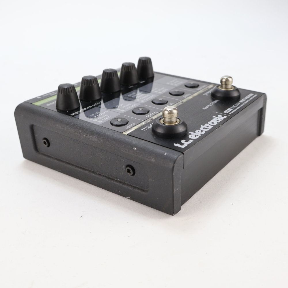 【中古】 リバーブ エフェクター tc electronic NR-1 NOVA REVERB アダプター欠品 ギターエフェクター 側面