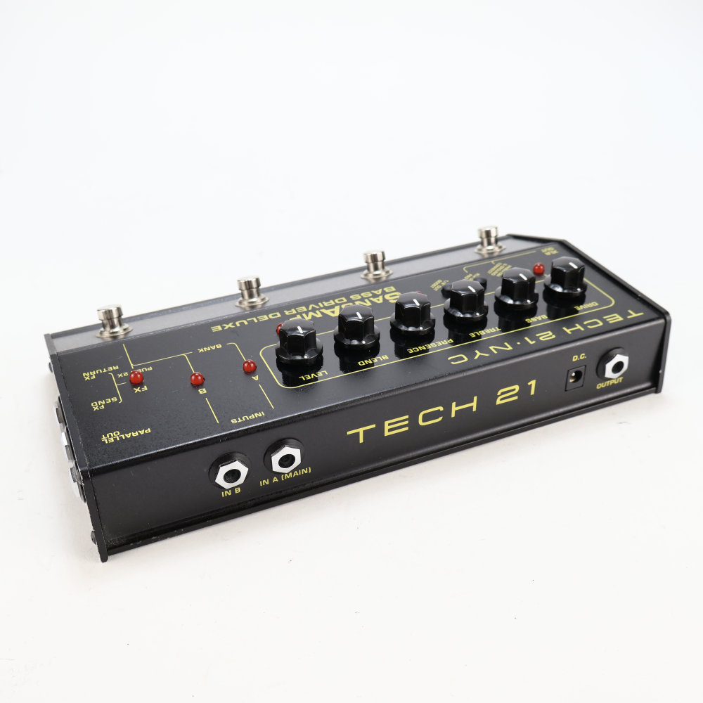 【中古】 ベース用プリアンプ TECH21 SANSAMP Bass Driver Deluxe 背面