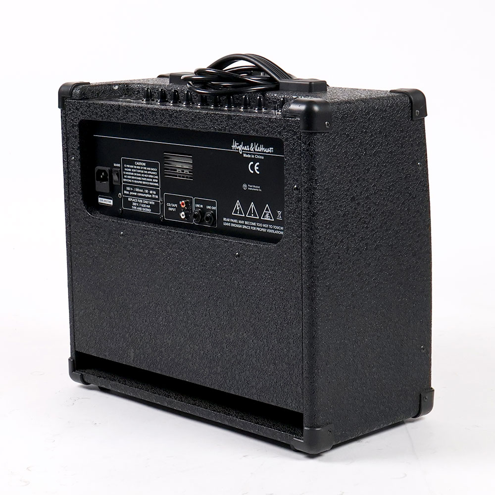 【中古】 ギターアンプ Hughes&Kettner EDITION BLUE 30DFX 全体