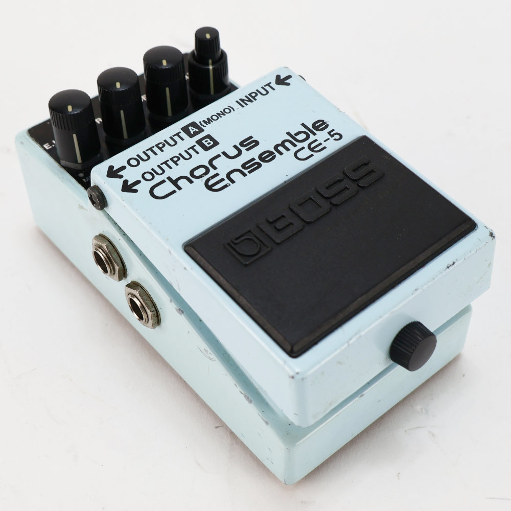 【中古】コーラスアンサンブル エフェクター BOSS CE-5 Chorus Ensemble ギターエフェクター 本体画像 斜め2