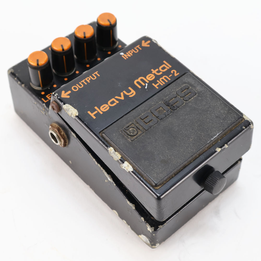 【中古】 ヘビーメタル エフェクター BOSS HM-2 Heavy Metal Made in Japan ディストーション ギターエフェクター 本体画像 斜め 