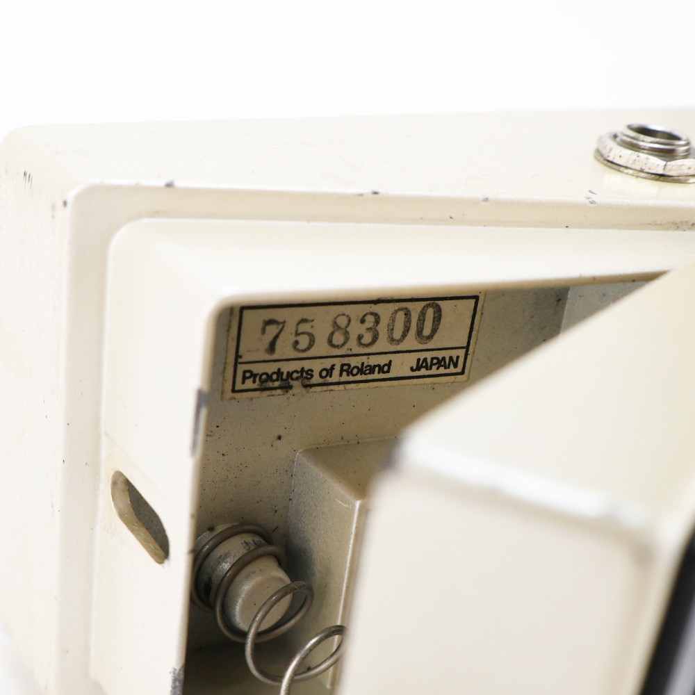 【中古】 デジタルディレイ エフェクター BOSS DD-3 Digtal Delay MADE IN JAPAN ギターエフェクター ディレイ 電池ボックスゴムパーツ