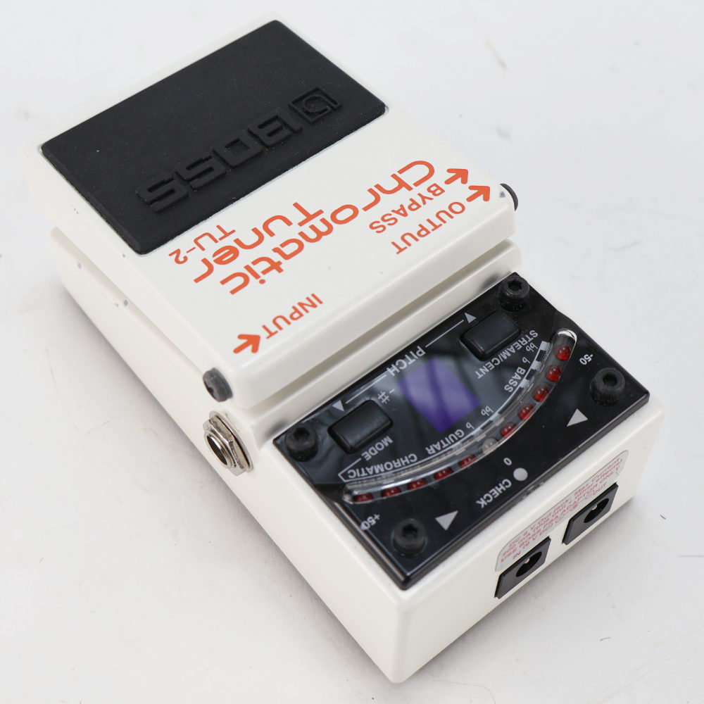 【中古】 クロマチックチューナー エフェクター BOSS TU-2 Chromatic Tuner ペダルチューナー 本体画像 斜め 