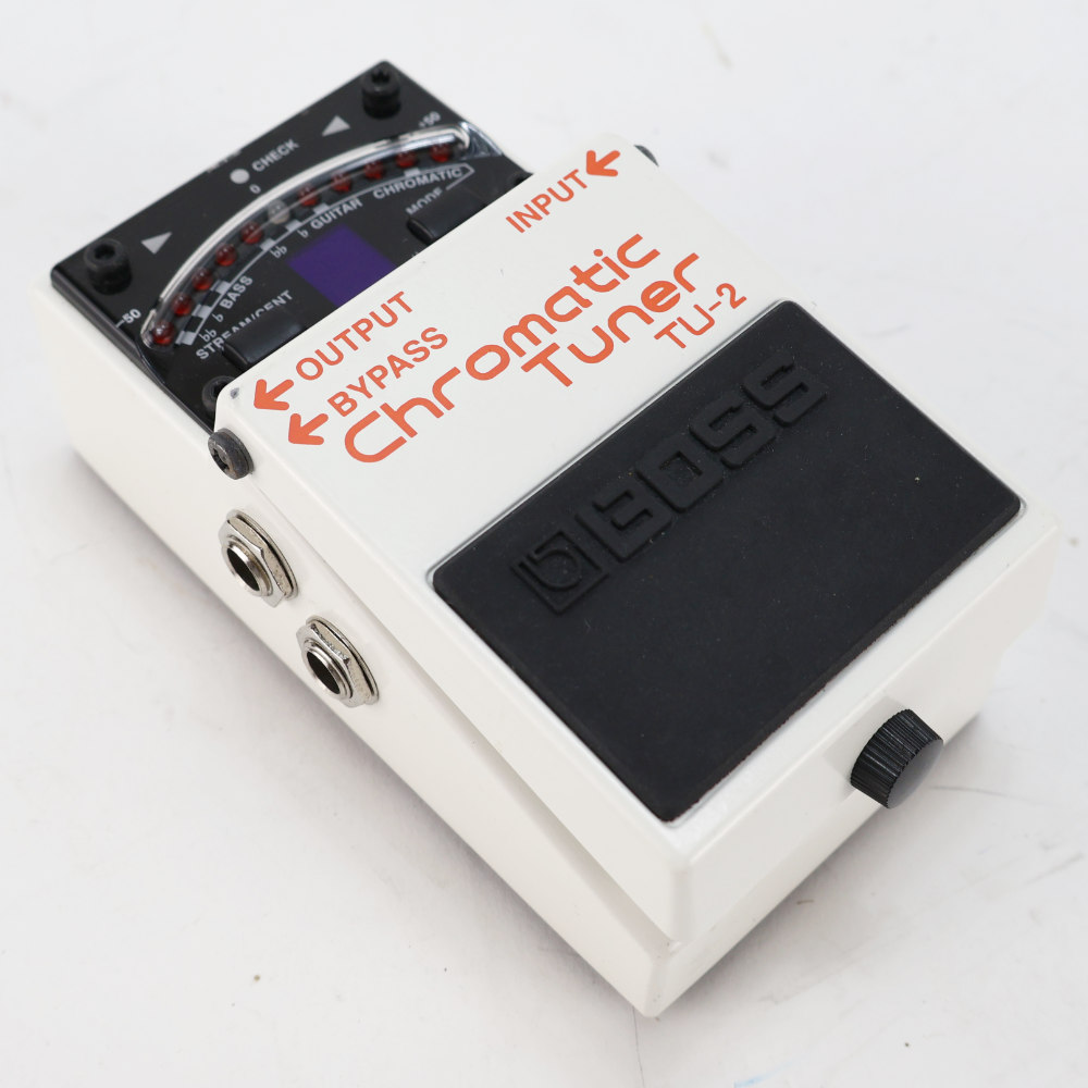 【中古】 クロマチックチューナー エフェクター BOSS TU-2 Chromatic Tuner ペダルチューナー 本体画像 斜め 2