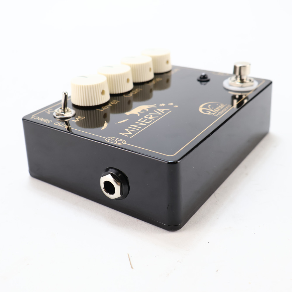 【中古】オーバードライブ Vivie MINERVA ギターエフェクター ヴィヴィー ミネルバ 斜めアングル画像