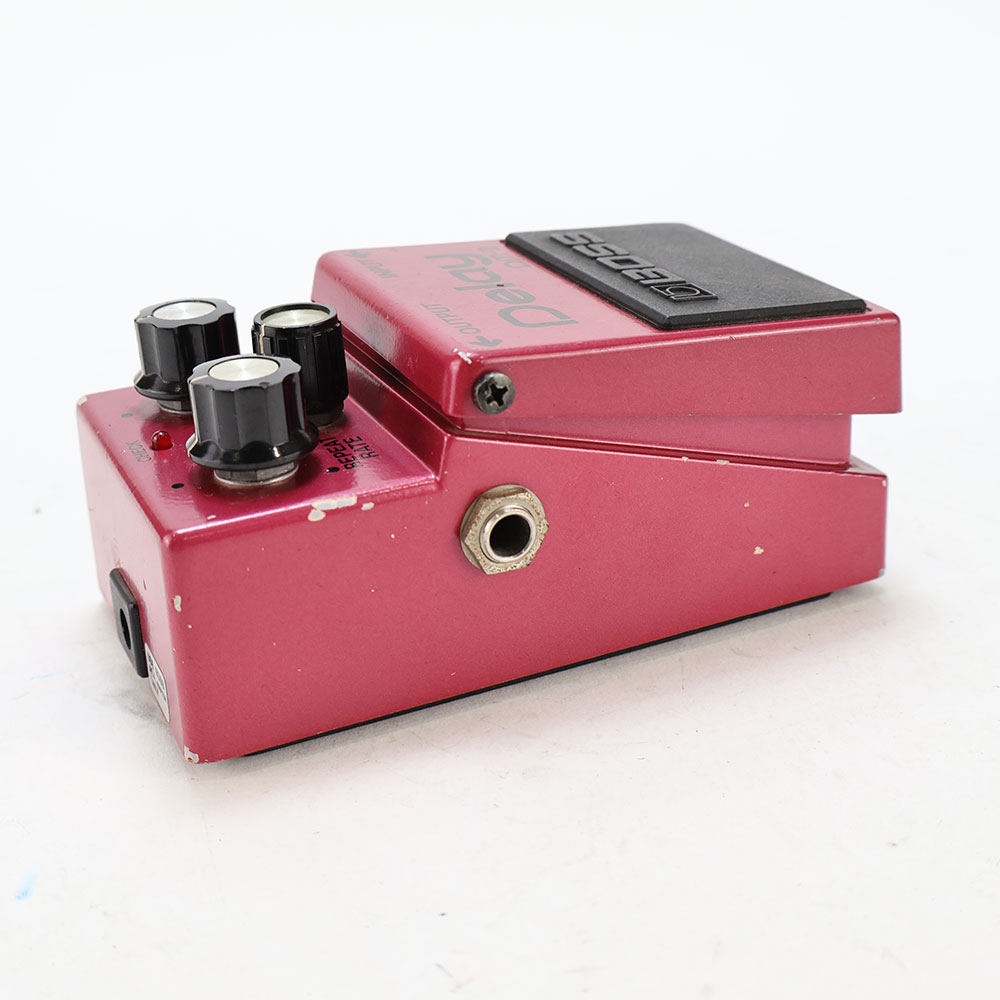 【中古】 アナログディレイ エフェクター BOSS DM-2 Delay Made in Japan 後期モデル ギターエフェクター 側面