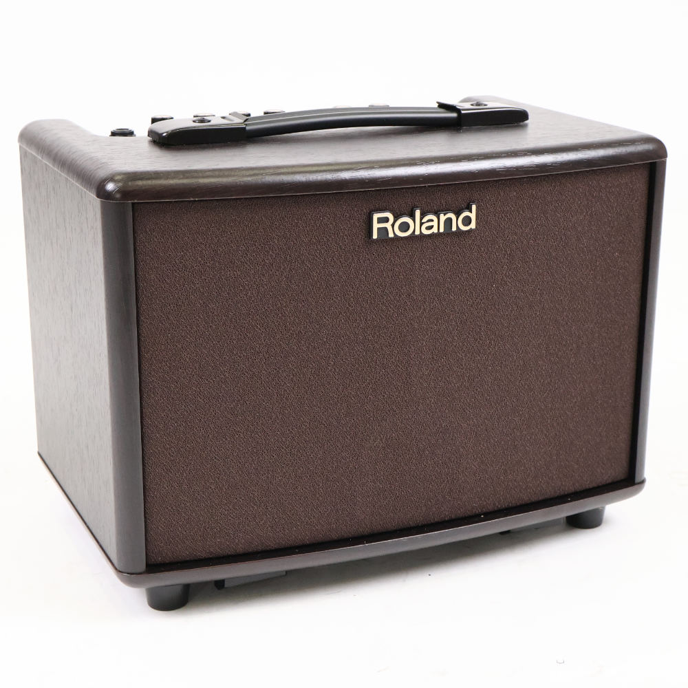 【中古】 アコギアンプ ローランド ROLAND AC-33-RW アコースティックギター用アンプ アコギアンプ ローズウッド調 本体画像 斜め