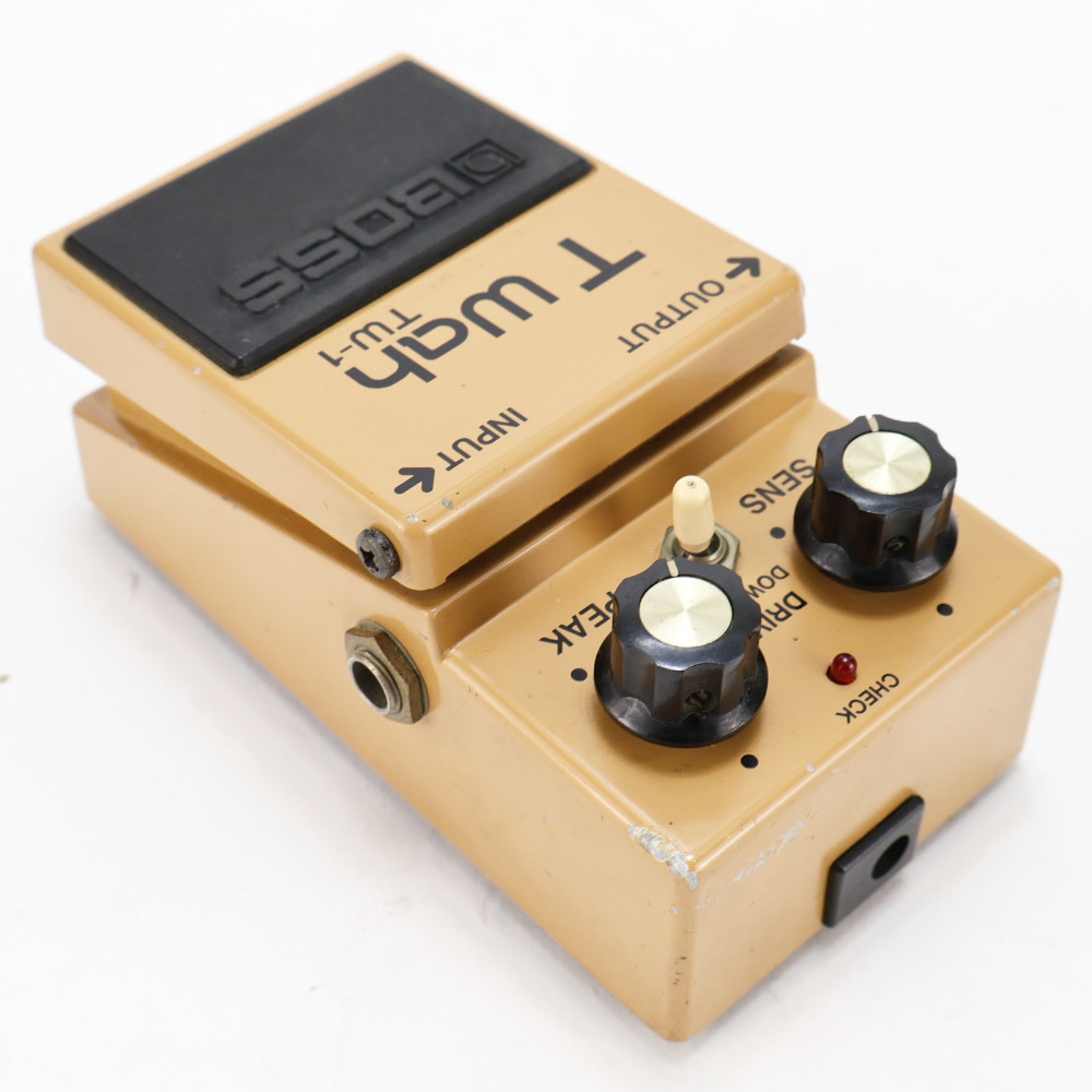 【中古】 オートワウ エフェクター BOSS TW-1 T Wah Made in Japan ギターエフェクター 本体画像 斜め