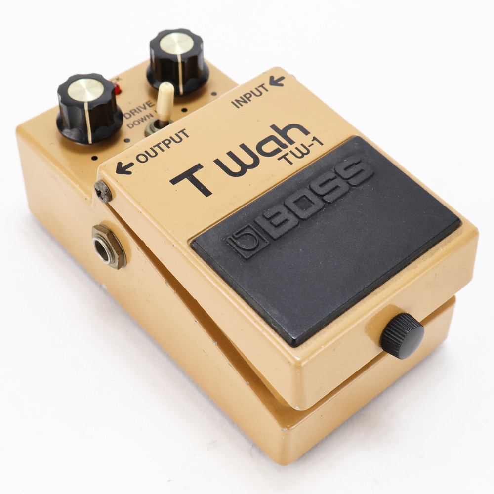 【中古】 オートワウ エフェクター BOSS TW-1 T Wah Made in Japan ギターエフェクター 本体画像 斜め 2