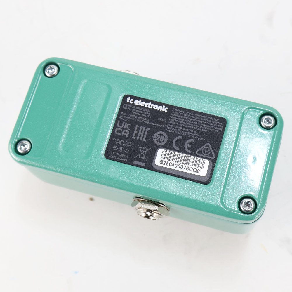 【中古】 tc electronic HyperGravity Mini Compressor コンプレッサー ギターエフェクター Hyper Gravity ハイパーグラビティー 本体画像 裏