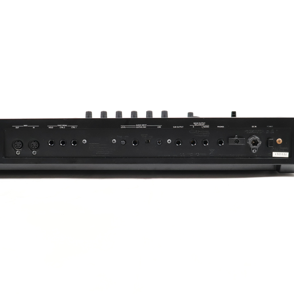 【中古】 ROLAND FA-06 Music Workstation シンセサイザー インサート