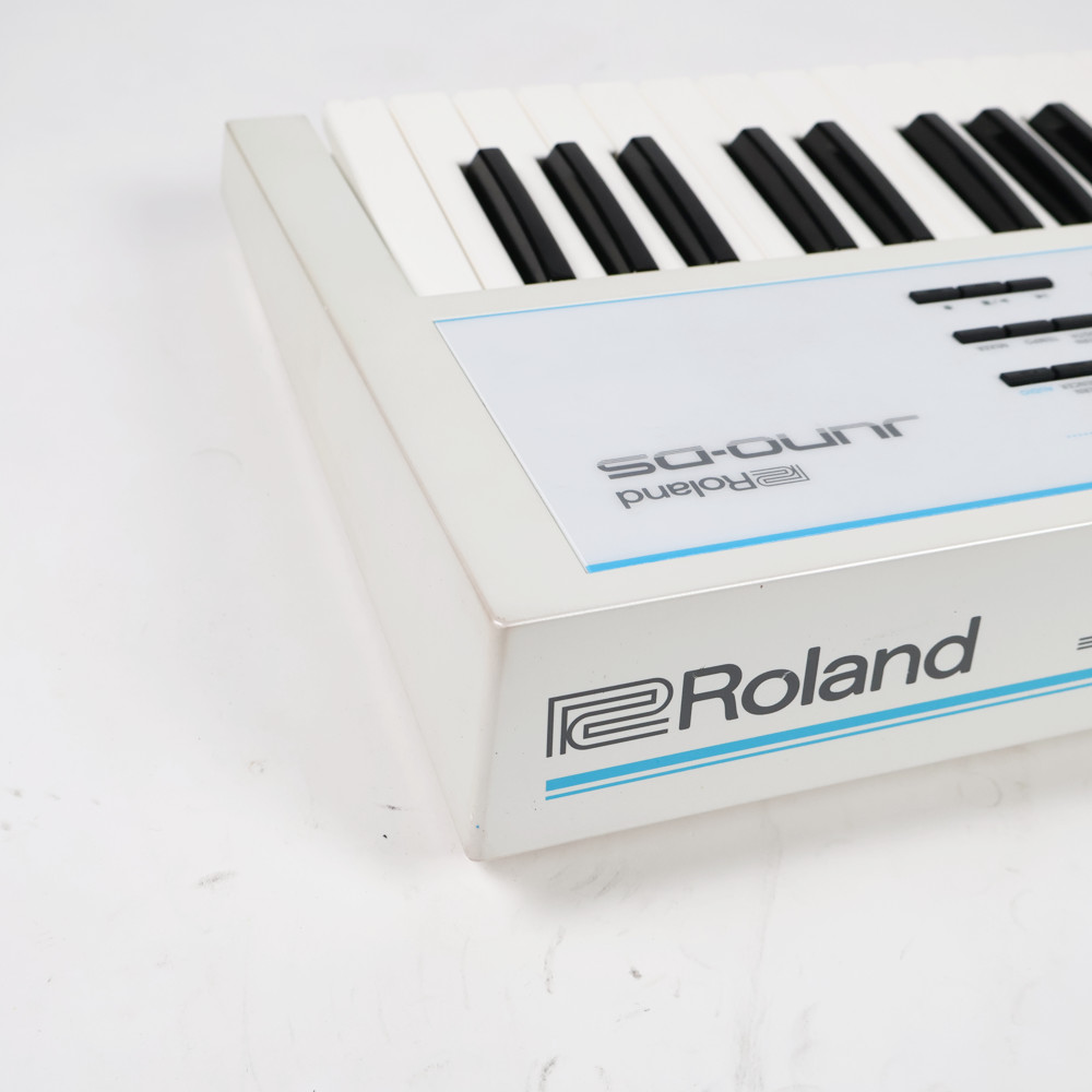【中古】 シンセサイザー ROLAND JUNO-DS61 W 側面