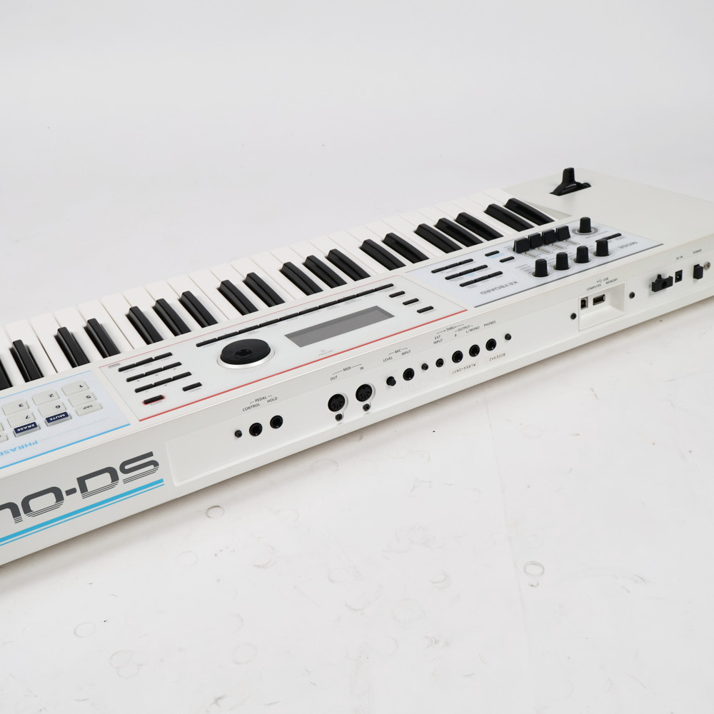 【中古】 シンセサイザー ROLAND JUNO-DS61 W 側面