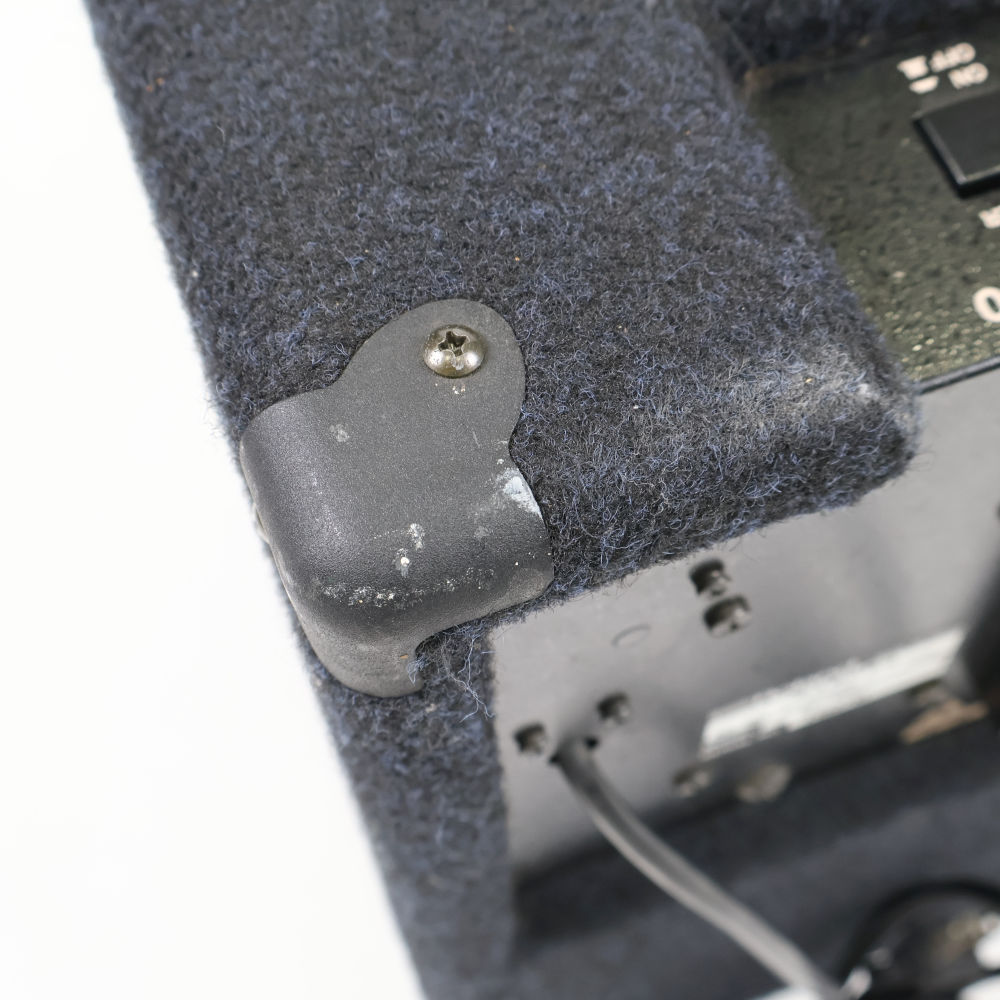 【中古】 キーボードアンプ ローランド ROLAND KC-100 60W 4CH入力 マイク入力XLR端子搭載 詳細画像
