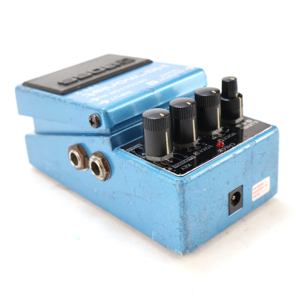 【中古】 ハーモ二スト エフェクター BOSS HR-2 Harmonist ギターエフェクター ピッチシフター リア斜めアングル画像