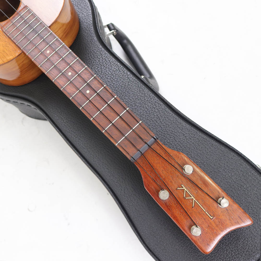 【中古】 ウクレレ KAMAKA ホワイトラベル コンサートウクレレ カマカ 12フレットジョイント 16フレット仕様 ヘッド画像