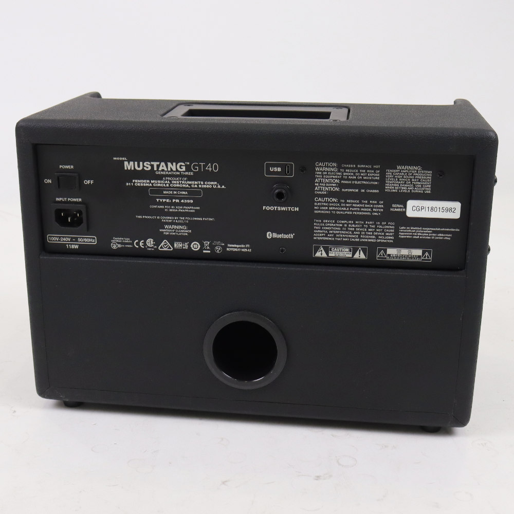 【中古】 ギターアンプ フェンダー Fender MUSTANG GT 40 ギターアンプ 本体画像 裏