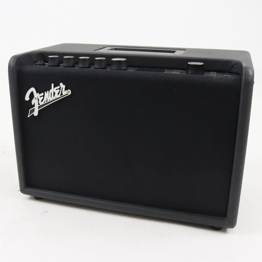 【中古】 ギターアンプ フェンダー Fender MUSTANG GT 40 ギターアンプ 本体画像 斜め 