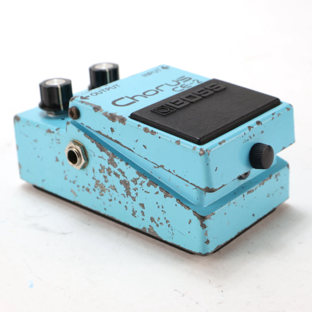 【中古】 コーラス ボス BOSS CE-2 Chorus エフェクター Made in Japan ギターエフェクター 左斜めアングル画像