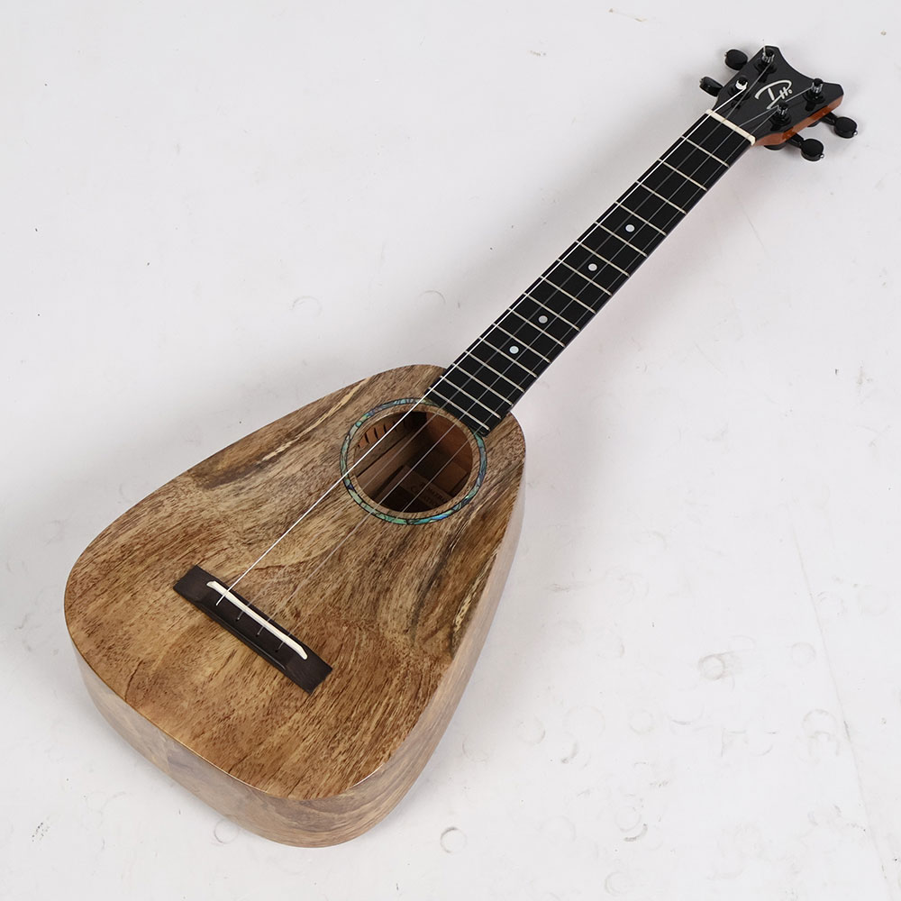【訳あり】アウトレット ROMERO CREATIONS Tiny Tenor Spalted Mango Low-G テナーウクレレ 全体