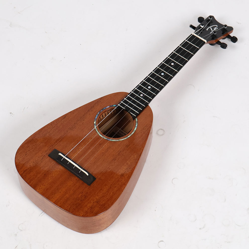 【訳あり】アウトレット ROMERO CREATIONS ST Concert Mahogany Low-G コンサートウクレレ 全体