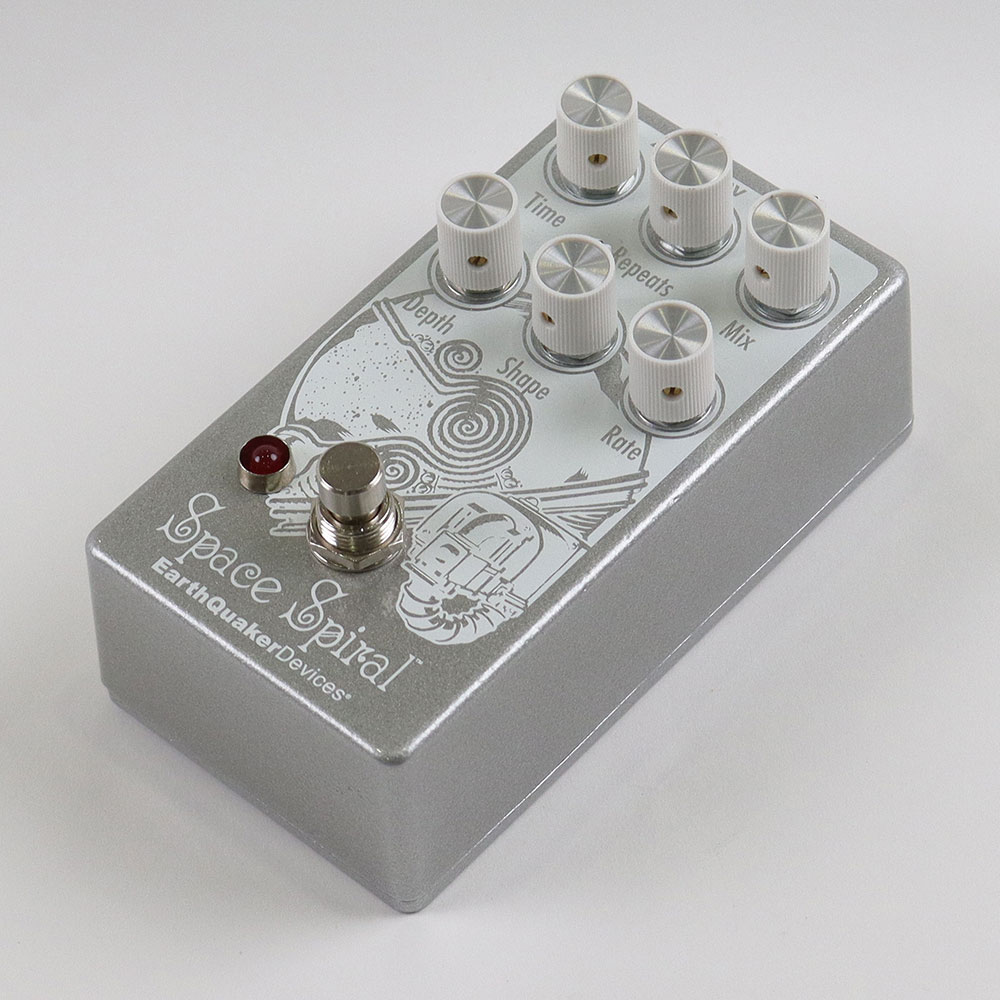 【訳あり】アウトレット EarthQuaker Devices アースクエイカーデバイセス EQD Space Spiral モジュレーションディレイ 全体