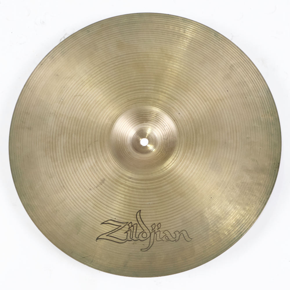 【中古】 クラッシュシンバル ジルジャン ZILDJIAN A Zildjian MEDIUM THIN CRASH 16インチ 70s〜80s クラッシュシンバル 本体画像 裏