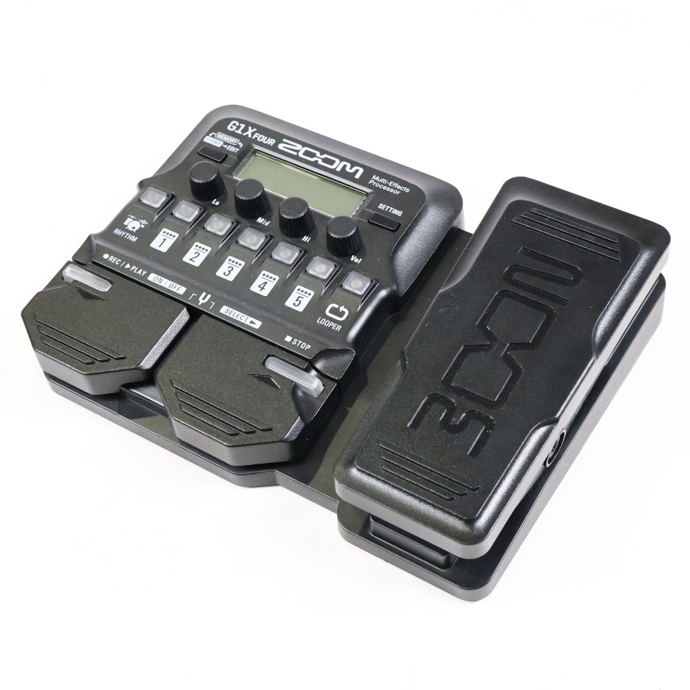 【中古】 ギターマルチエフェクター ZOOM G1X FOUR アダプター付 本体画像 斜め 2