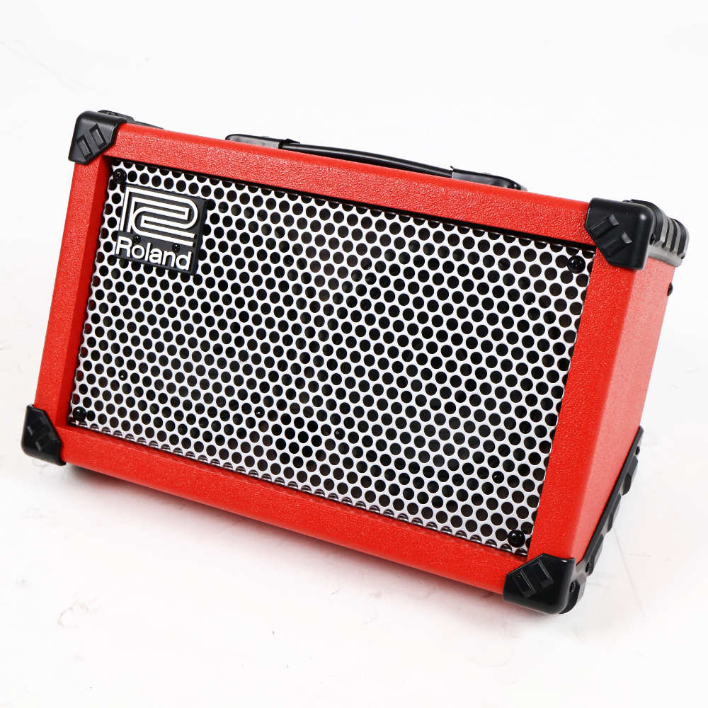 【中古】 ギターアンプ ローランド ROLAND CUBE Street RED 乾電池駆動パフォーマンス用ステレオアンプ ギターアンプ 本体画像 斜め
