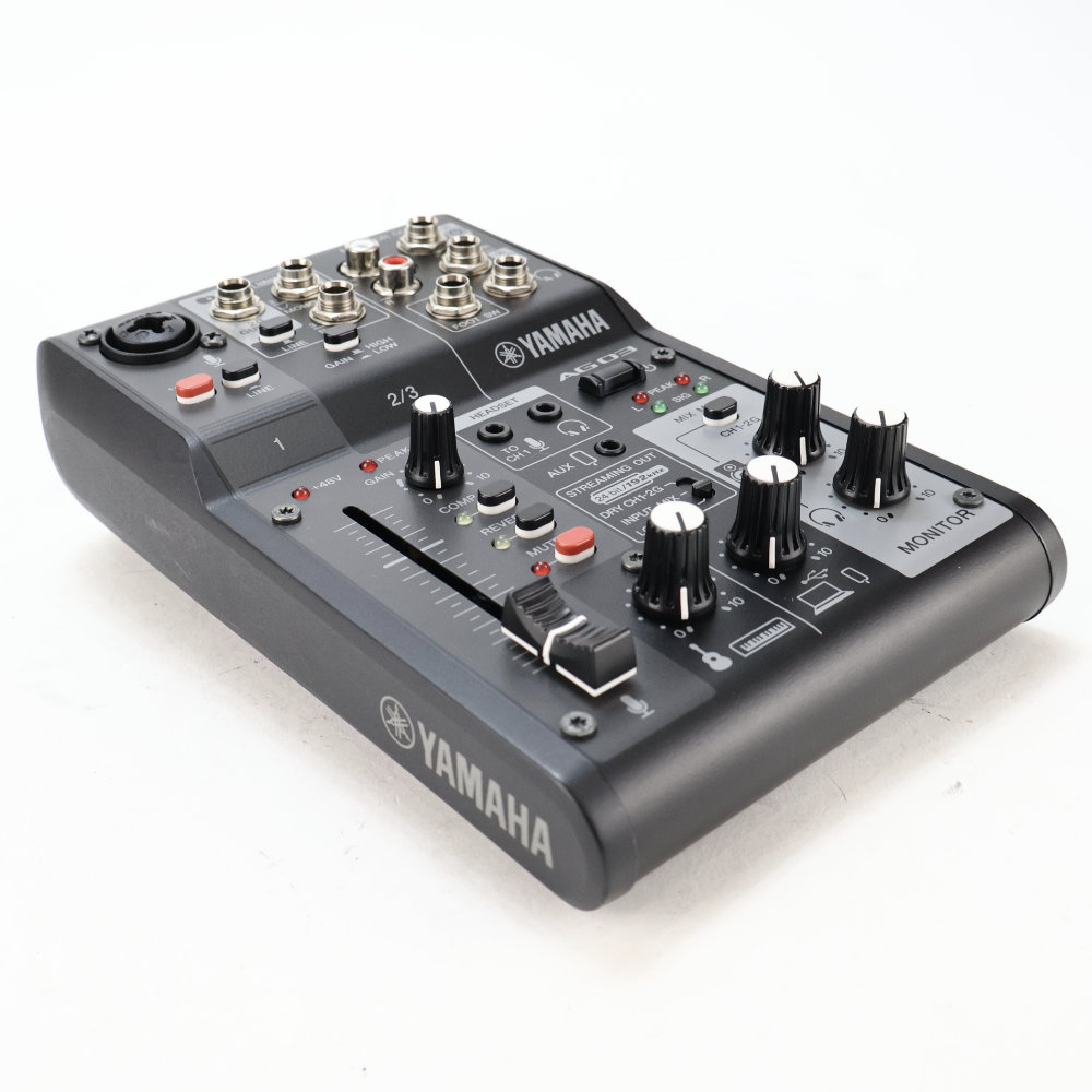 【中古】 ミキサー ヤマハ YAMAHA AG03 mk2 ライブストリーミングミキサー 全体